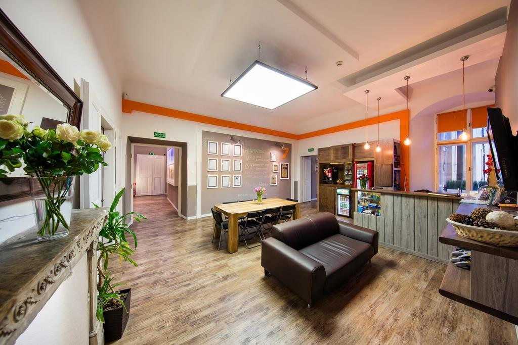 Hostel Rynek 7 Krakow Exterior photo