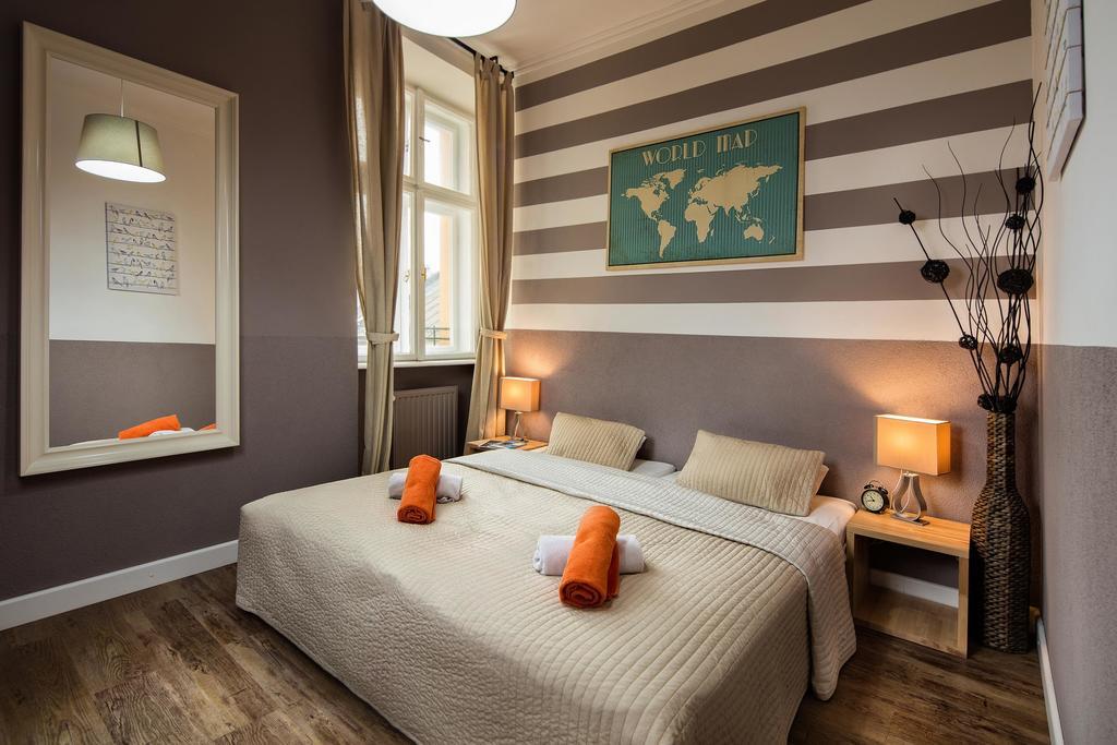 Hostel Rynek 7 Krakow Exterior photo